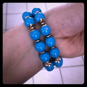 Beaded blue stretch bracelet